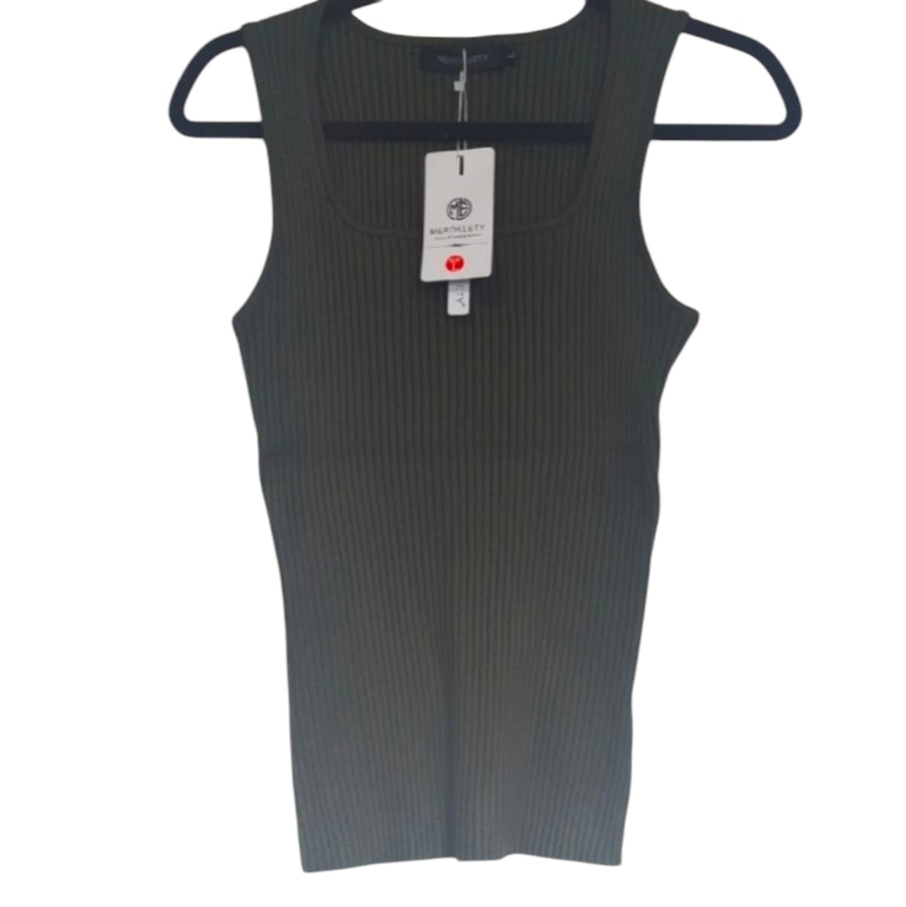 Ribbed Green Tank Top NWT Size Large